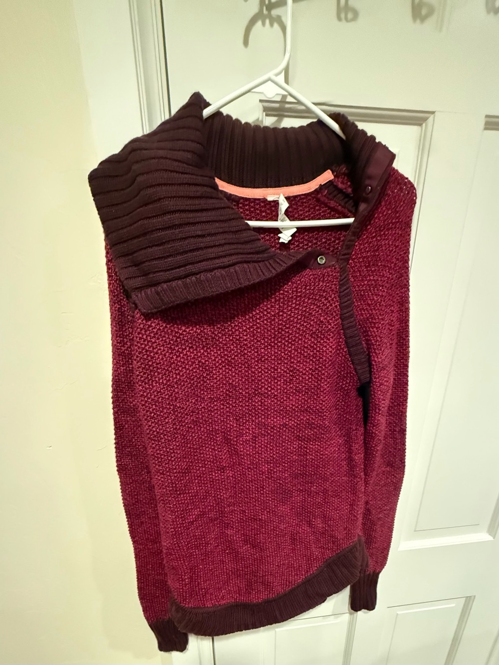 Lululemon Passage to Prana Berry Rumble Merino Wool Knit Snap Up Sweater Size 8
